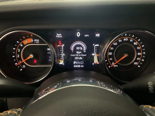 2022 Jeep Wrangler Util 4D Sahara High Altitude 4WD I4 - Image 15