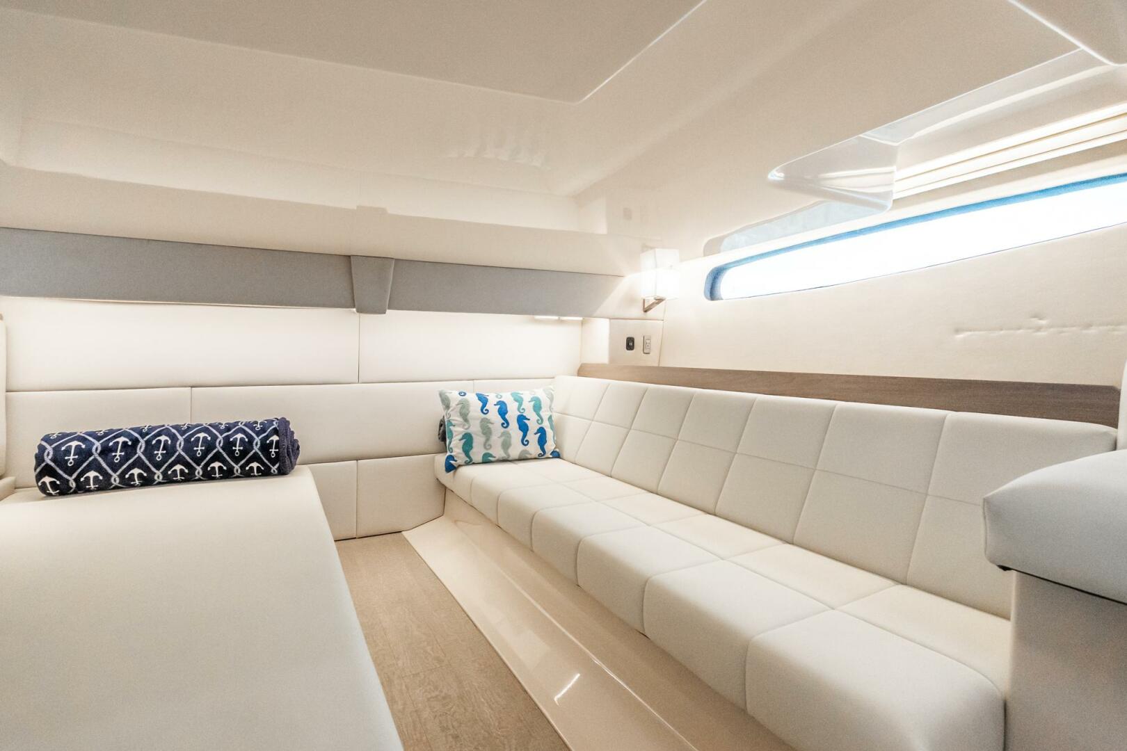 2022 Regal 36 Grande Coupe - Image 58