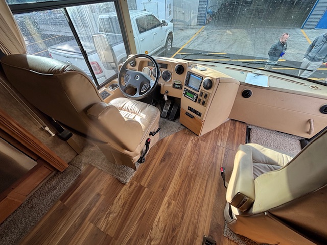 2007 WINNEBAGO TOUR 40TD - Image 36