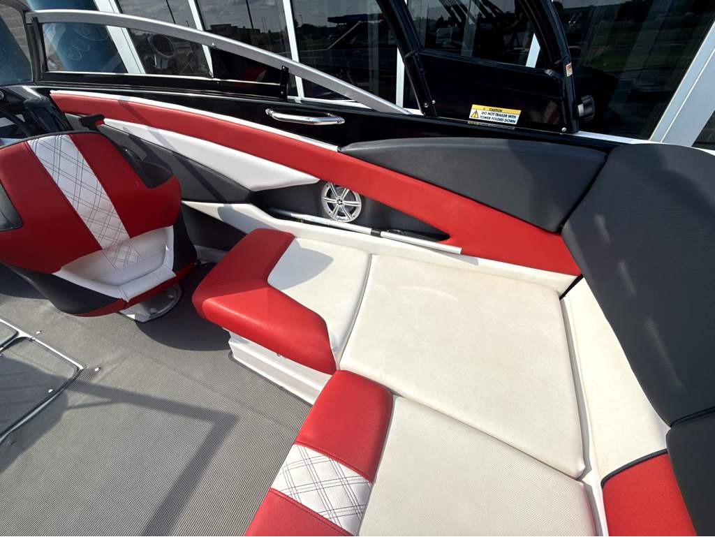 2016 Glastron GTS225 - Image 10