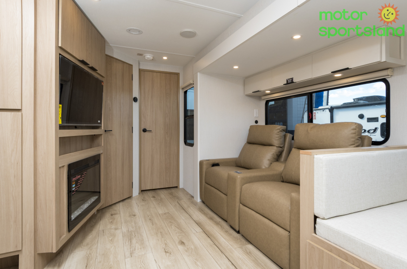 2026 Winnebago Thrive 26FKD - Image 16