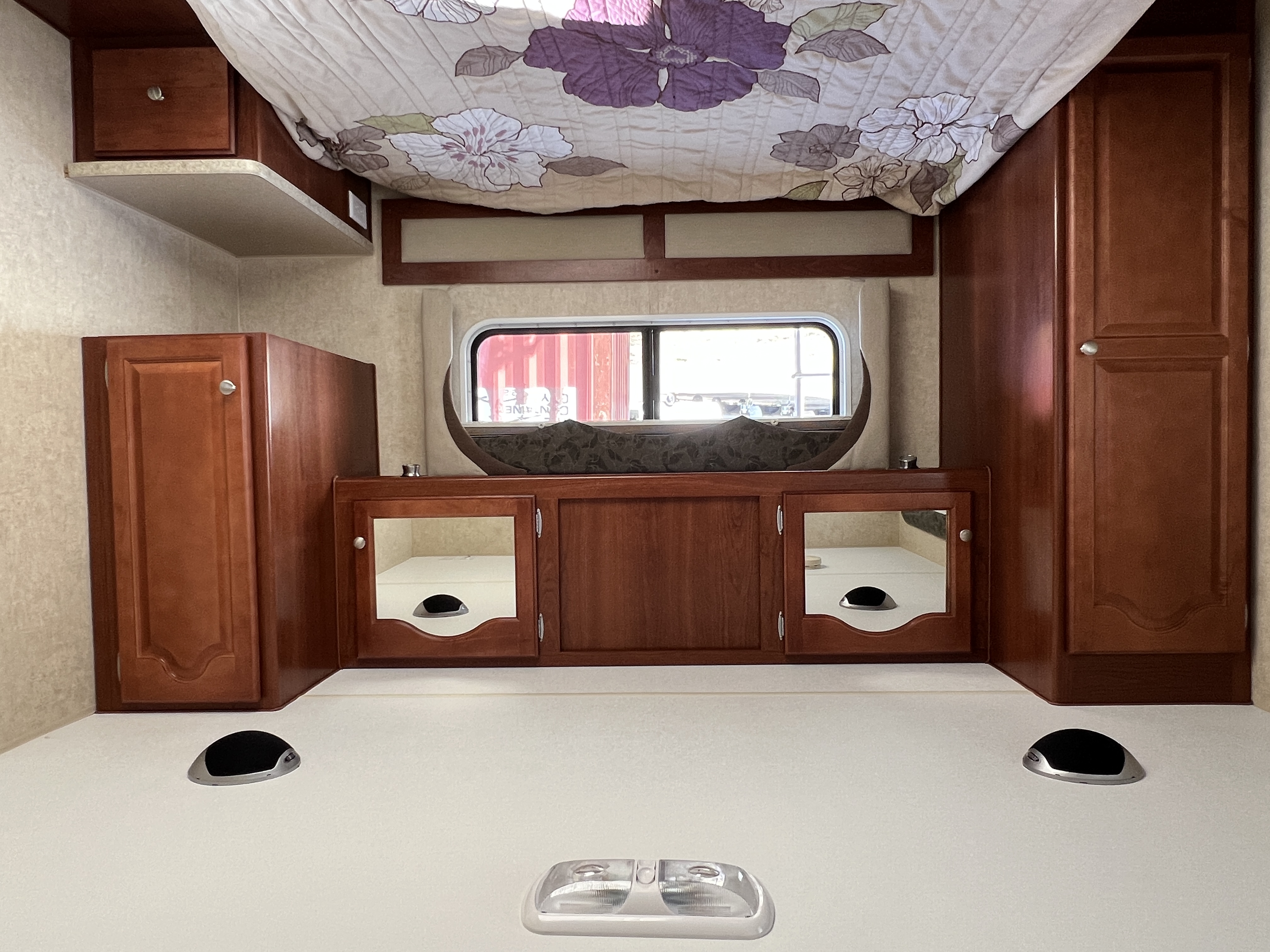 2009 FOREST RIVER PROWLER 280FKS - Image 24