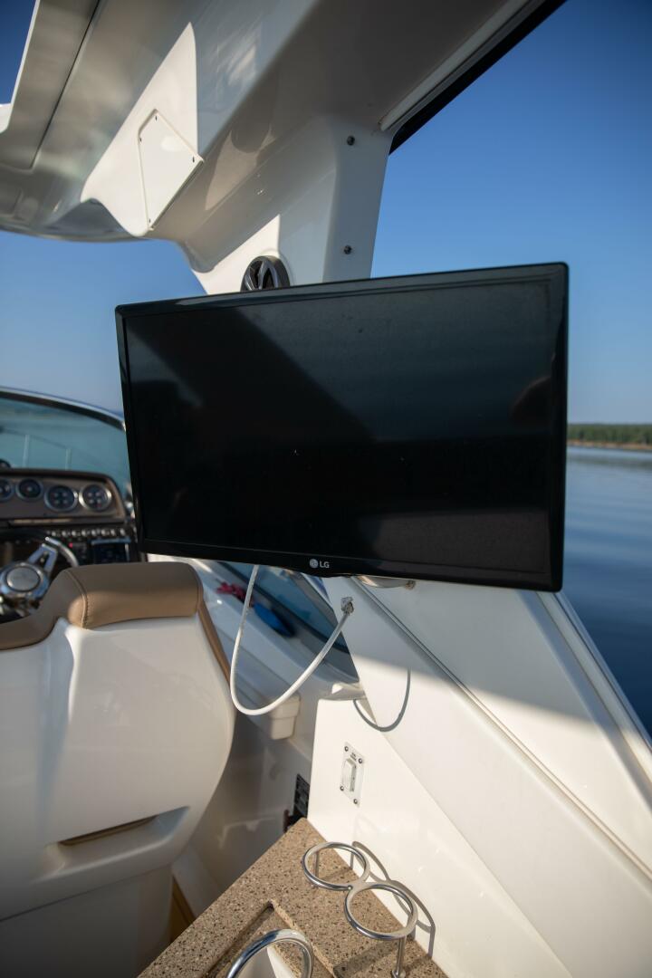 2016 Sea Ray Sundancer 350 - Image 68