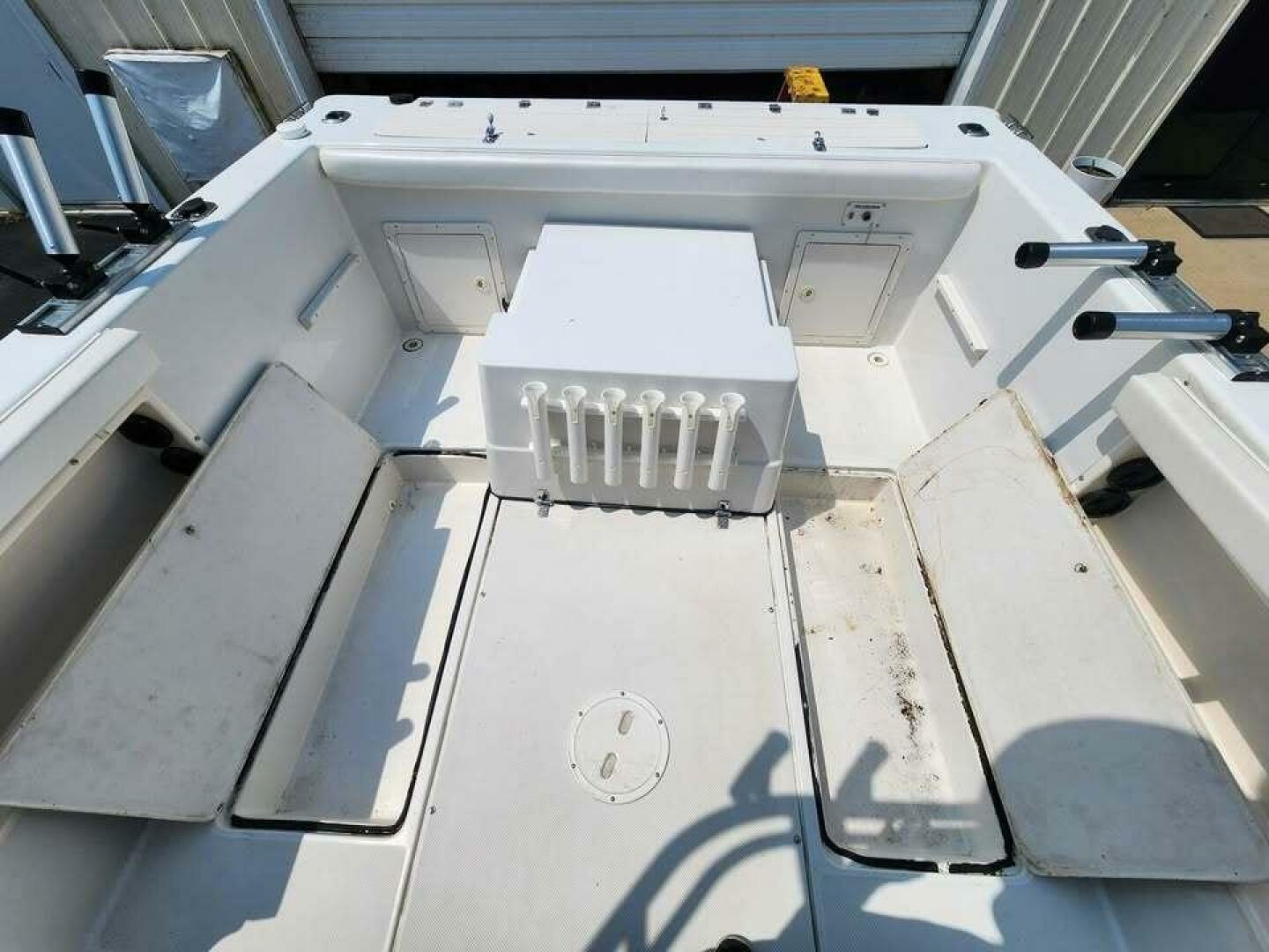 2000 Seaswirl Striper Striper 2600 WA - Image 8