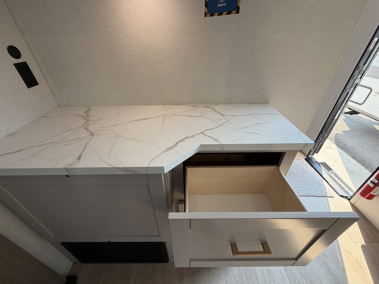 2027 JAYCO JAY FLIGHT 290RLS - Image 33