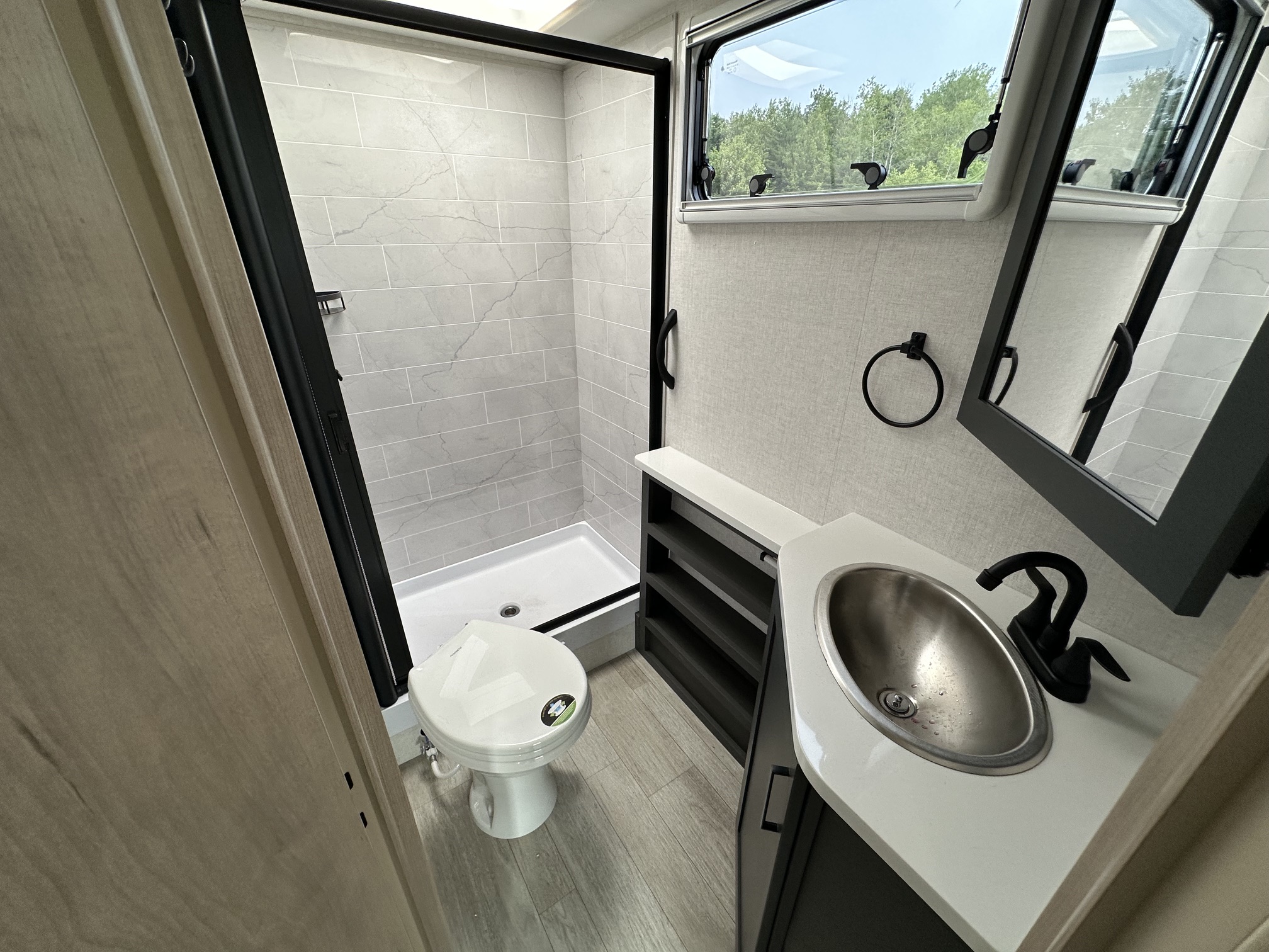 2027 Ember RV Overland Series 190MSL - Image 7