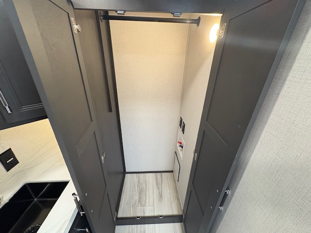 2026 Keystone Alpine 3820FK - Image 26