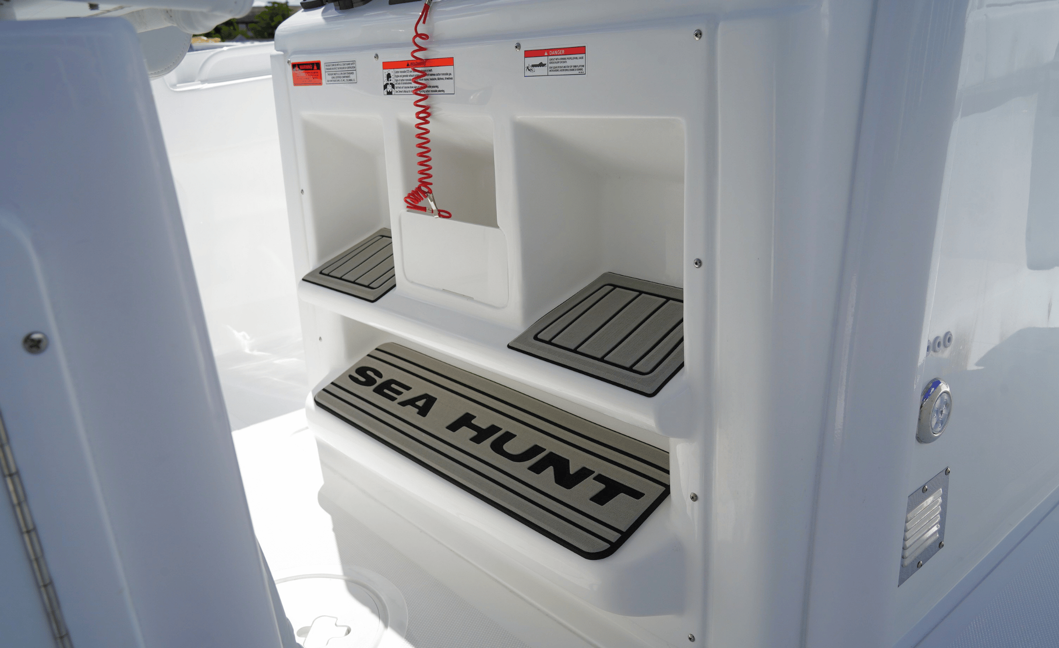 2027 SEA HUNT GAMEFISH 30FS - Image 44