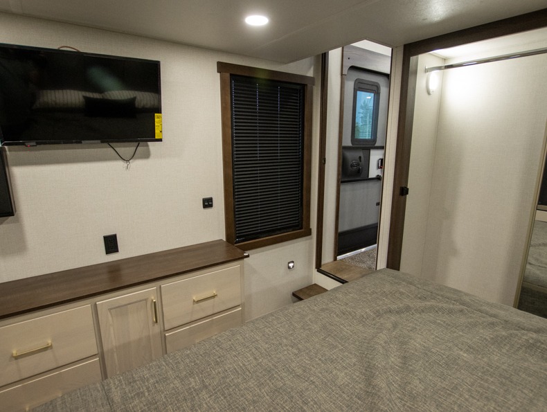 2026 Forest River Cedar Creek Cottage 40CBK - Image 32