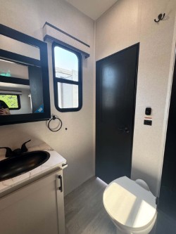 2027 JAYCO SEISMIC 214 - Image 19