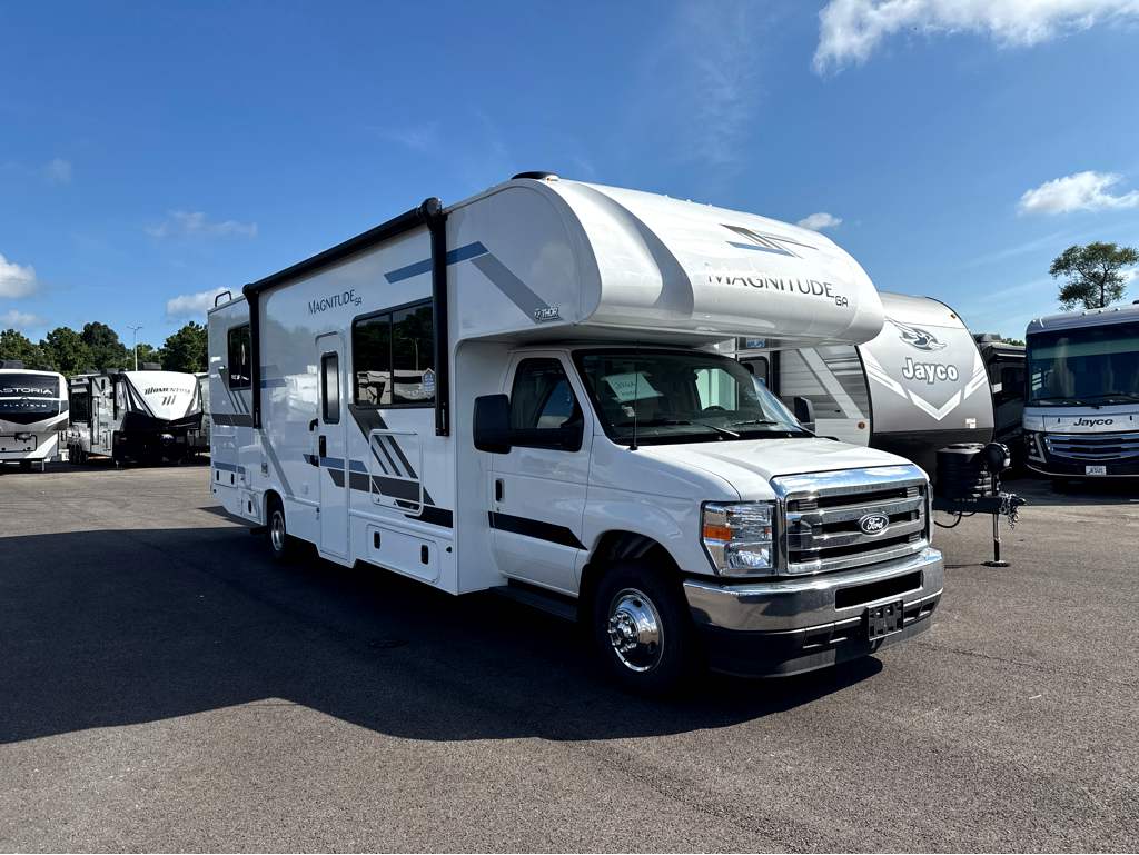 2027 THOR MOTOR COACH MAGNITUDE GA28 - Image 1