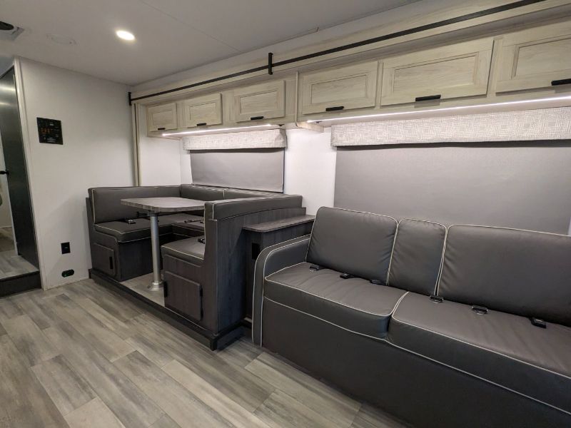 2024 Forest River Sunseeker 3010DS - Image 12
