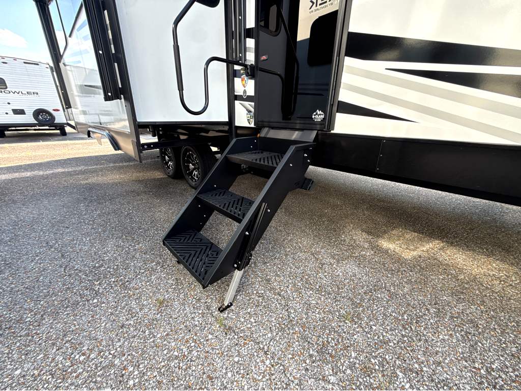 2027 VENTURE RV SPORTTREK 343VIB - Image 26