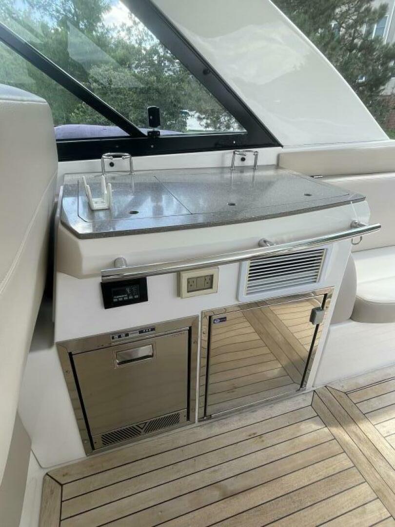 2011 Regal 42 Sport Coupe - Image 12