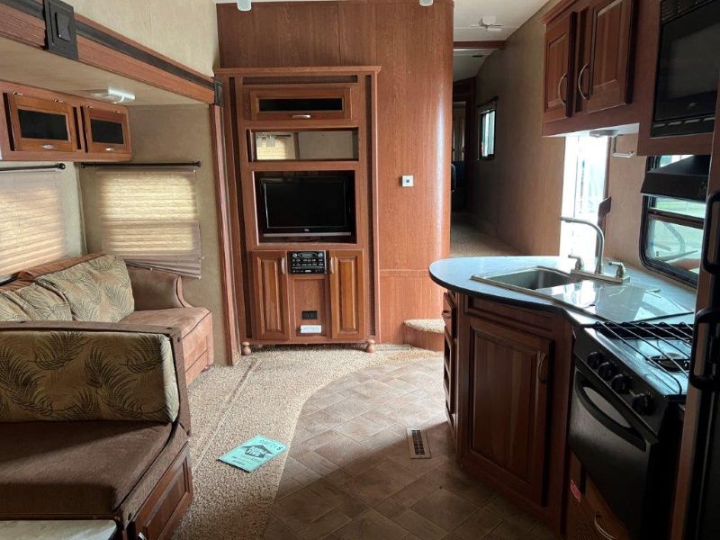 2012 Forest River Wildcat eXtraLite 312BHX - Image 8