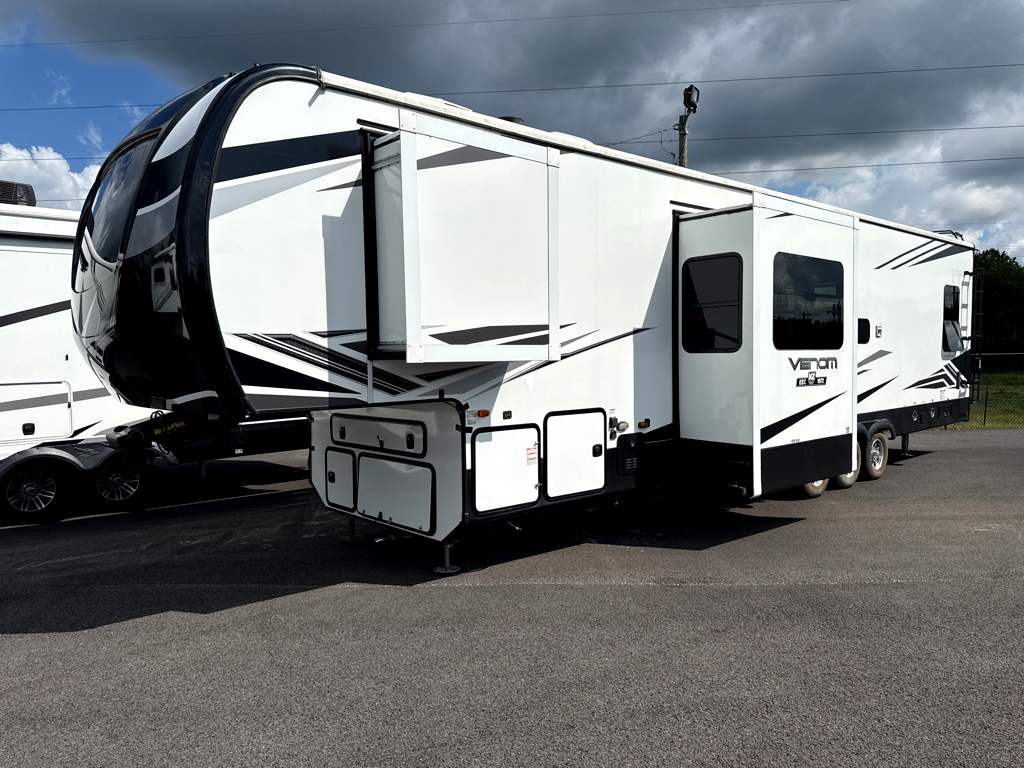 2022 KZ VENOM 4113TK - Image 4