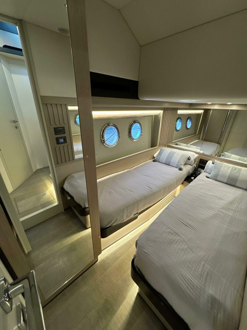 2023 Absolute 52 Navetta - Image 27