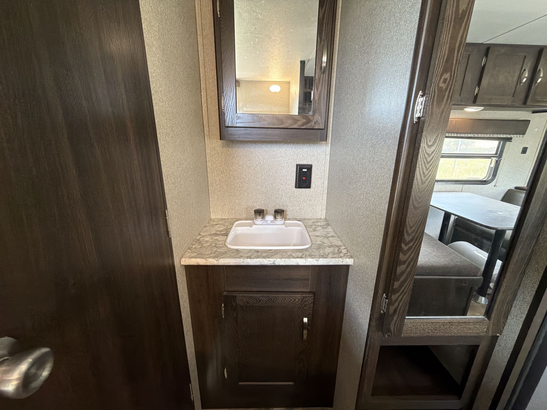 2019 Keystone Springdale West 189FLWE - Image 50