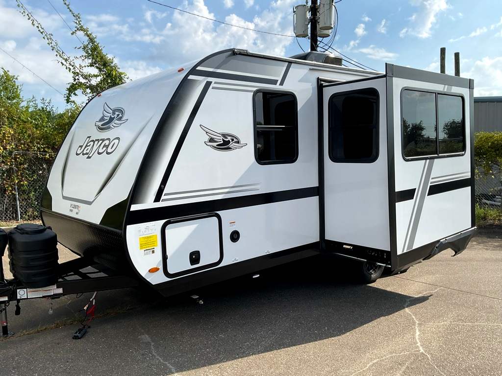 2027 JAYCO Jay Feather 18RBF - Image 4