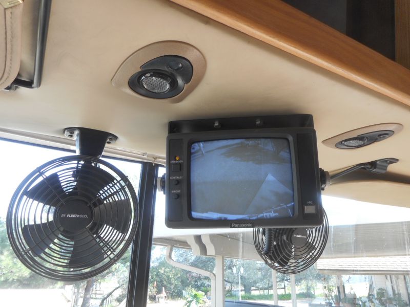 2001 Fleetwood Bounder 36S - Image 6