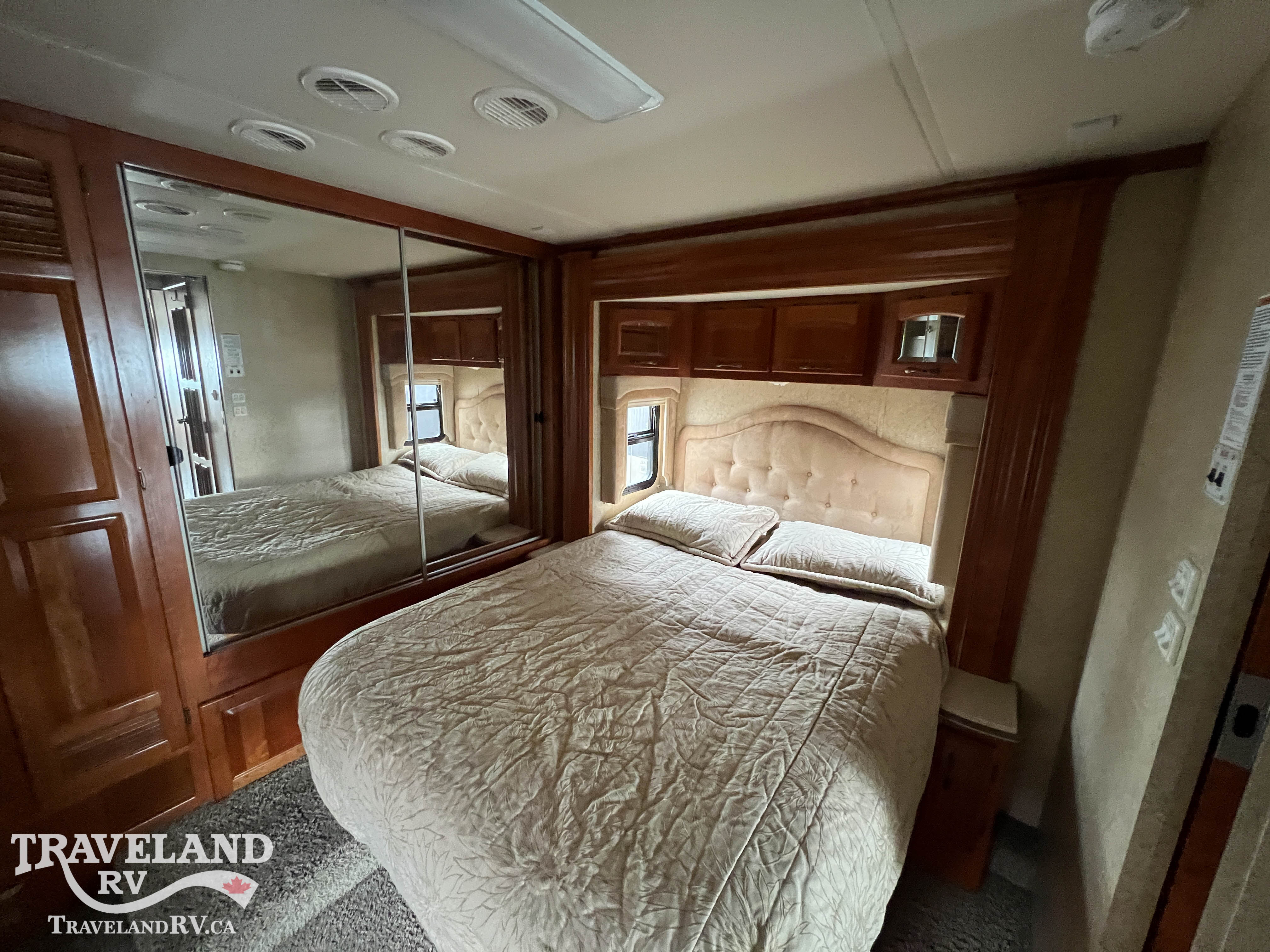 2011 Newmar Dutch Star 3734 - Image 30