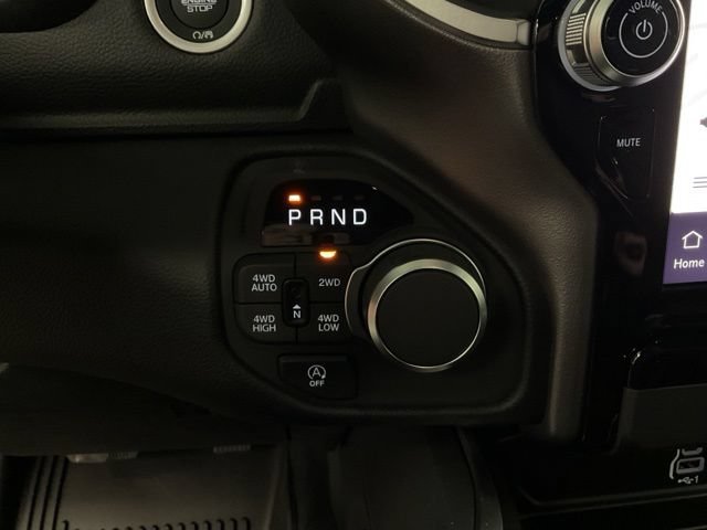 2026 Ram 1500 Big Horn 4x4 Crew Cab 5'7" Box - Image 20