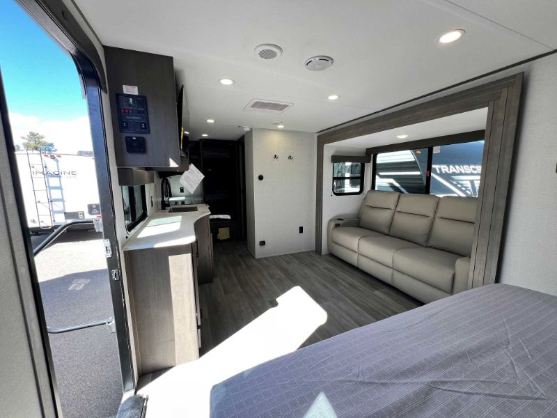 2026 Grand Design Transcend XPLOR 20MKX - Image 23