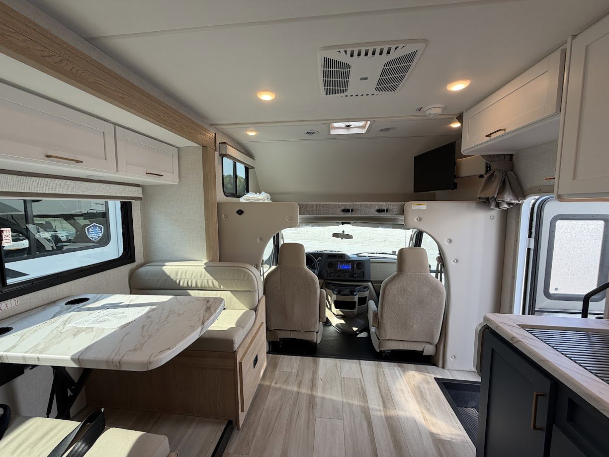2026 THOR MOTOR COACH MAGNITUDE GZ25 - Image 34