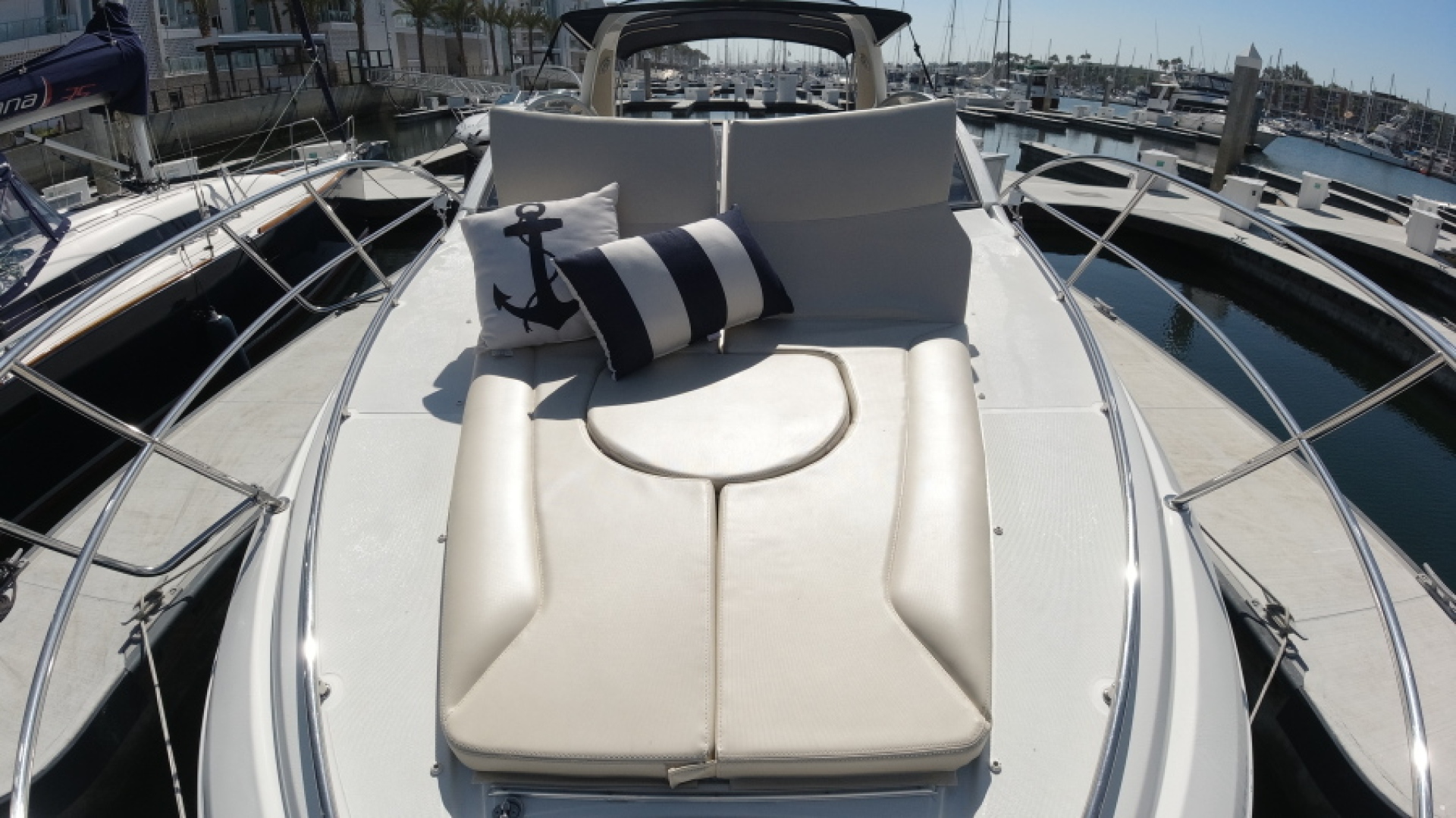 2016 Beneteau Gran Turismo 35 - Image 2
