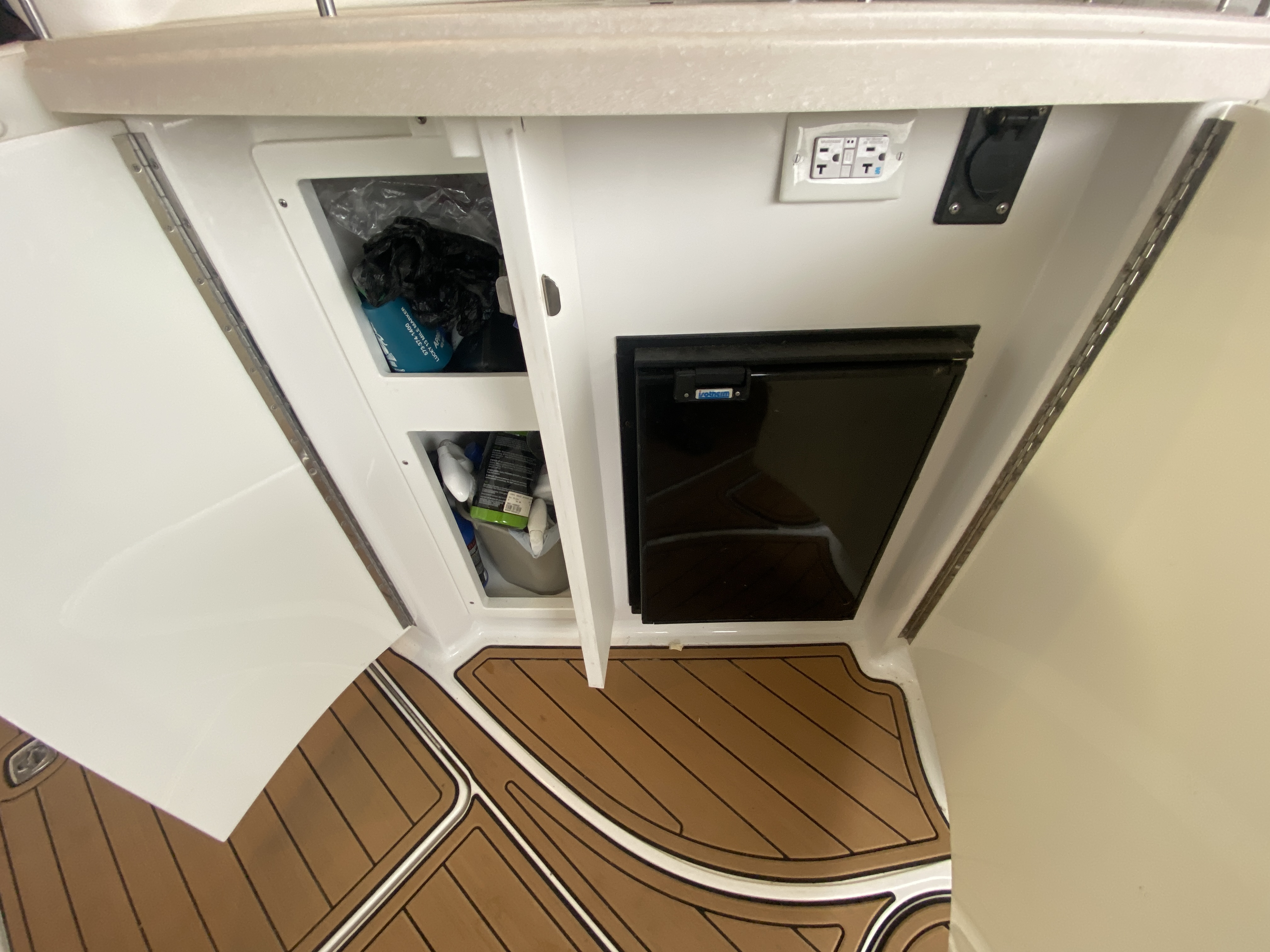 2015 Cobalt 336 - Image 20