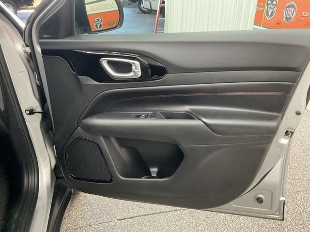 2025 Jeep Compass Trailhawk 4x4 - Image 28