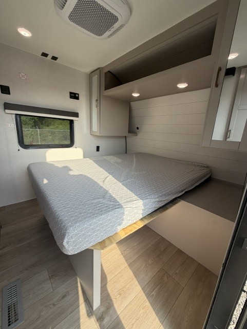 2027 JAYCO JAY FLIGHT 335BHS - Image 6