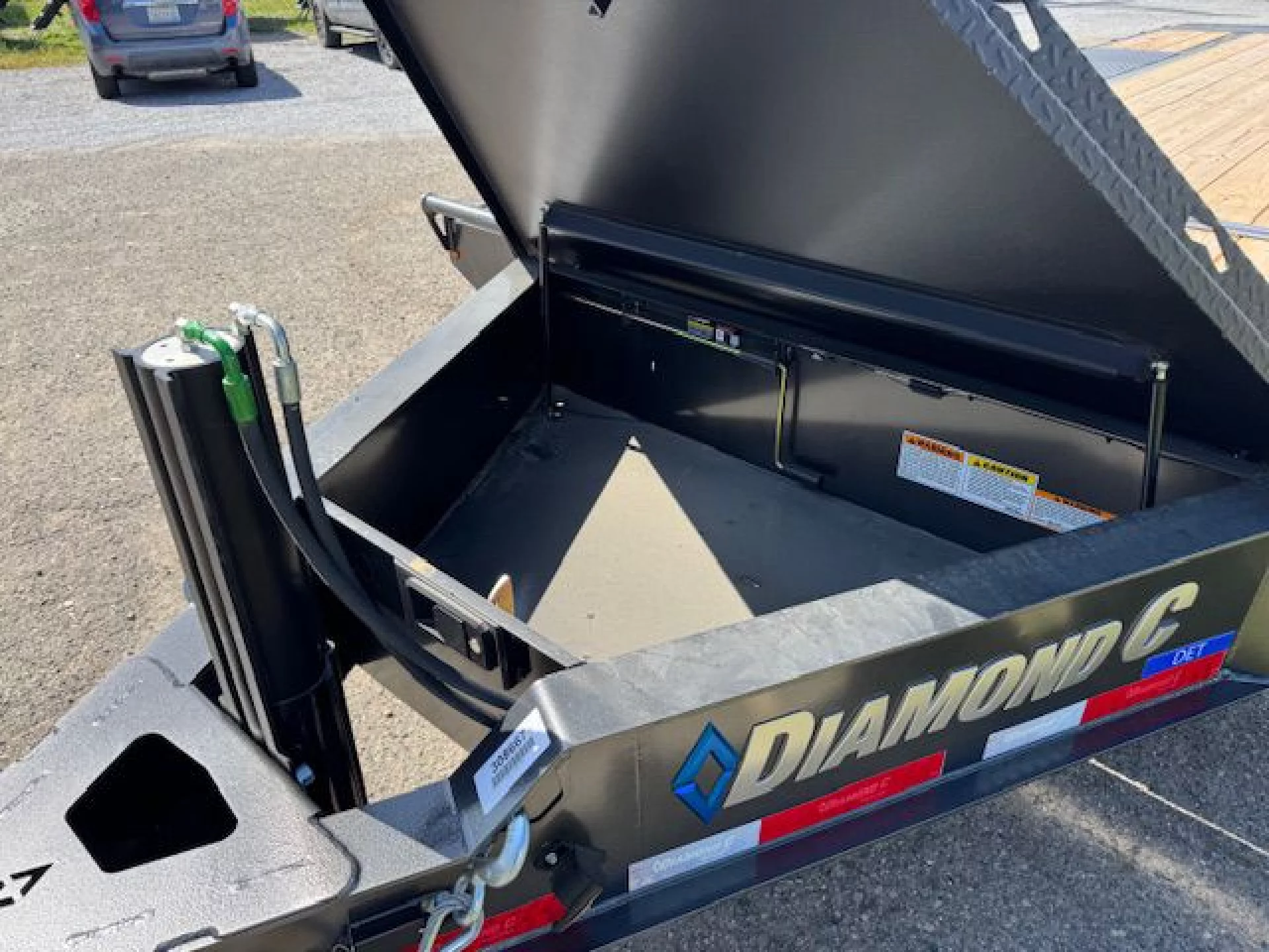 2026 DIAMOND C TRAILERS DIAMOND C DET 207 L24X102 14K - Image 11