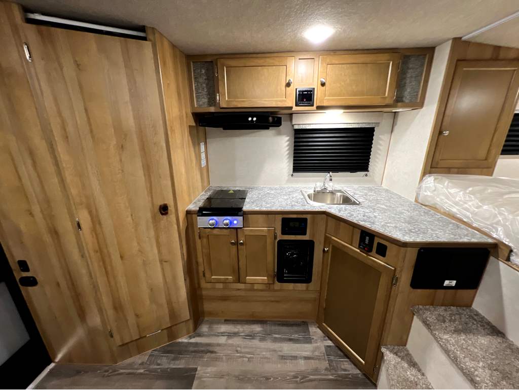 2027 Westland RV Travelaire 83SL - Image 6