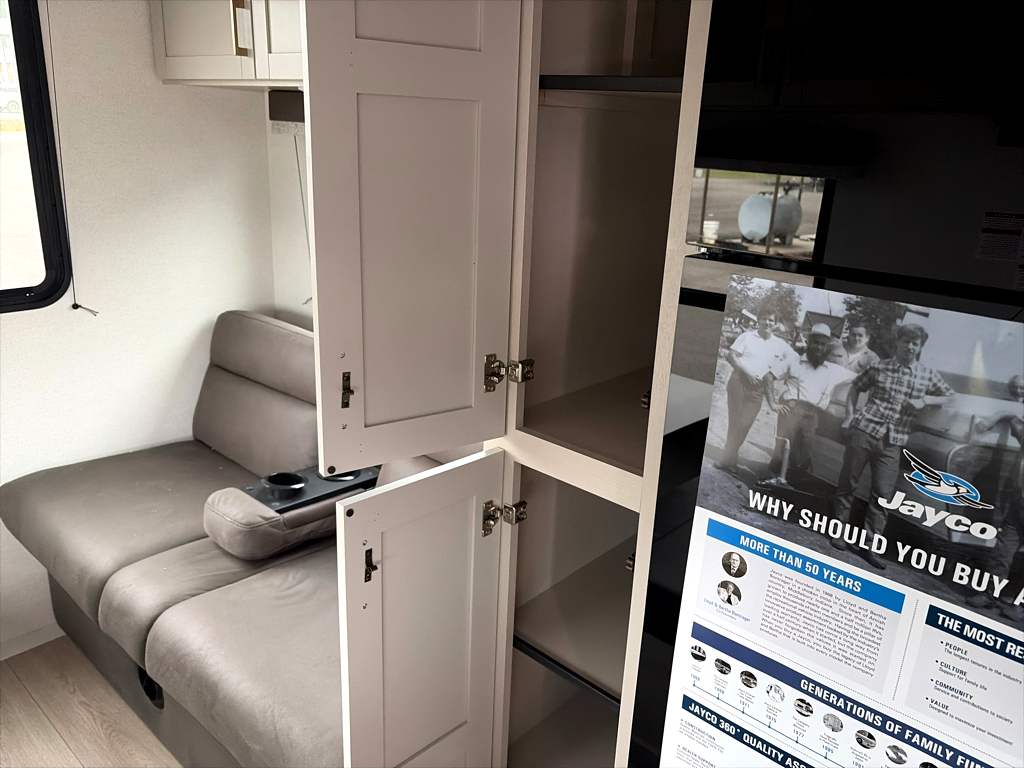 2027 Jayco Jay Flight SLX 210QB - Image 19