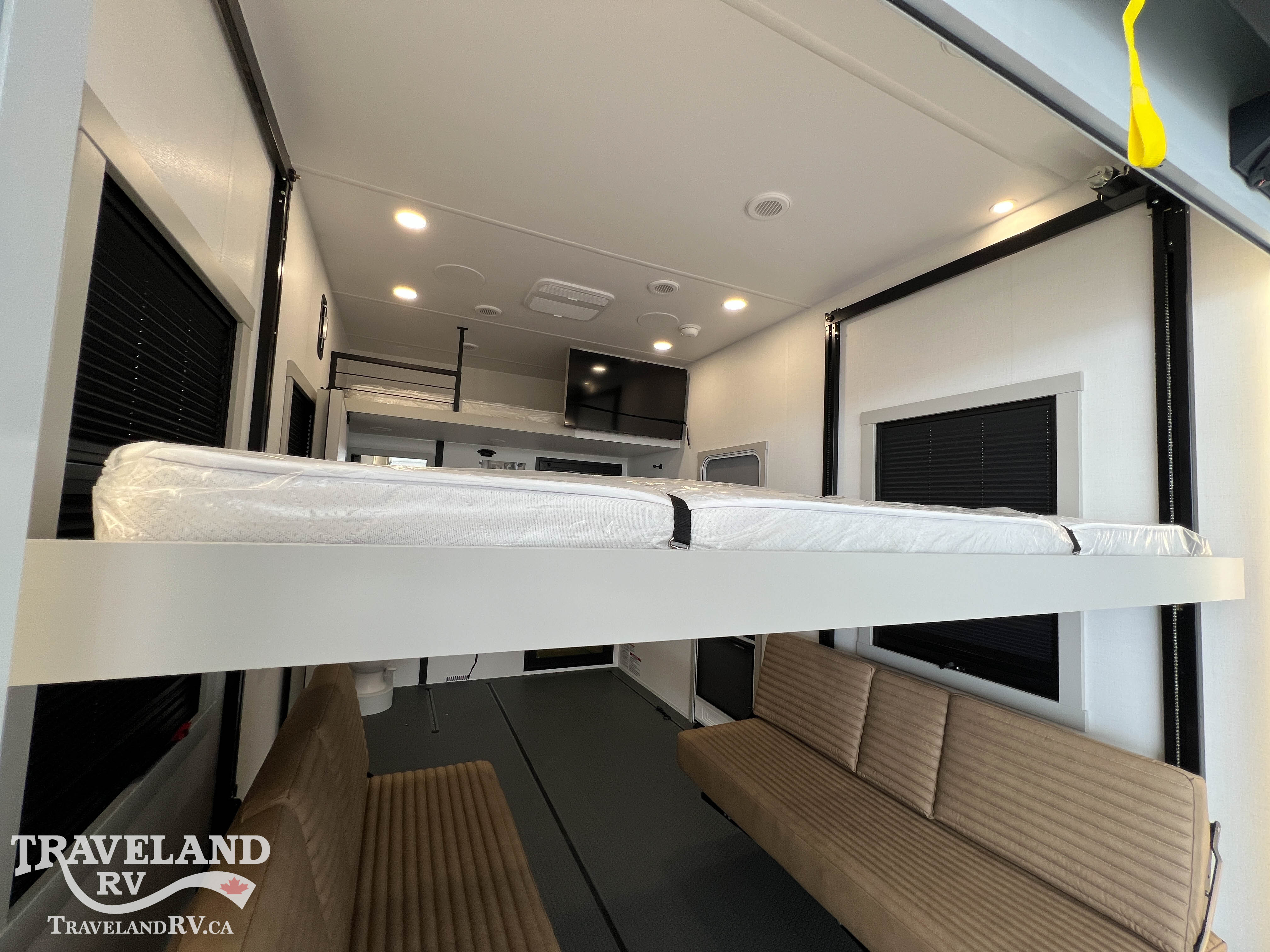 2027 Brinkley RV Model G 3950 - Image 17