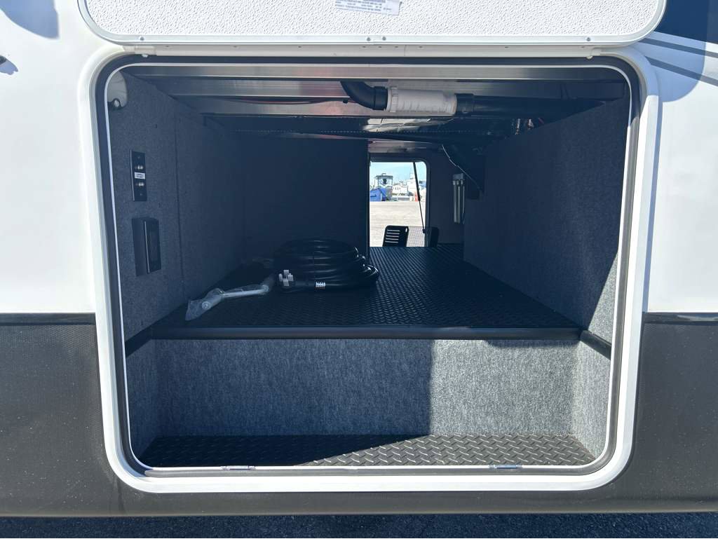 2025 JAYCO SEISMIC 4113 - Image 6