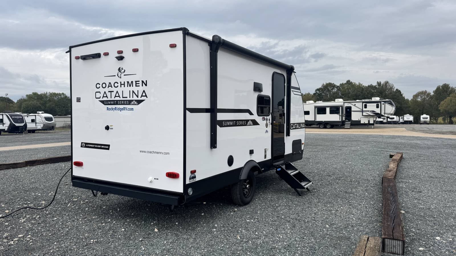 2026 Coachmen Catalina Summit Series 7 164BHX - Image 7