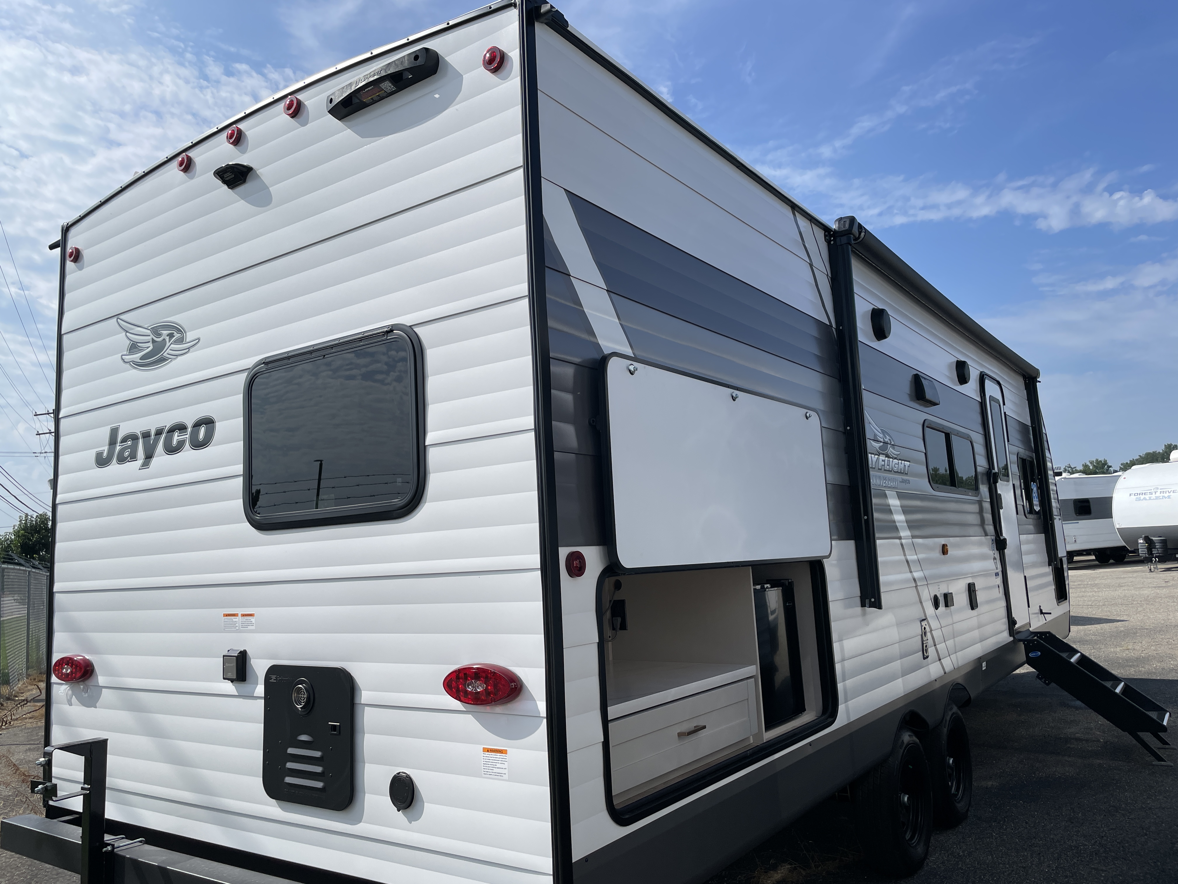 2027 Jayco Jay Flight 261BHS - Image 4