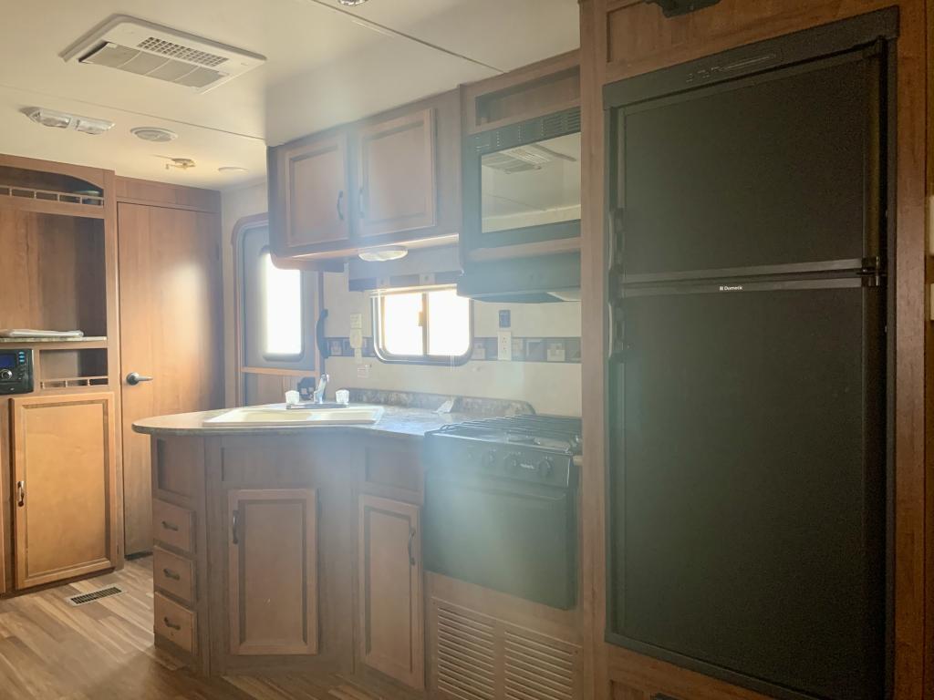 2015 Gulf Stream Kingsport 271DDS - Image 10