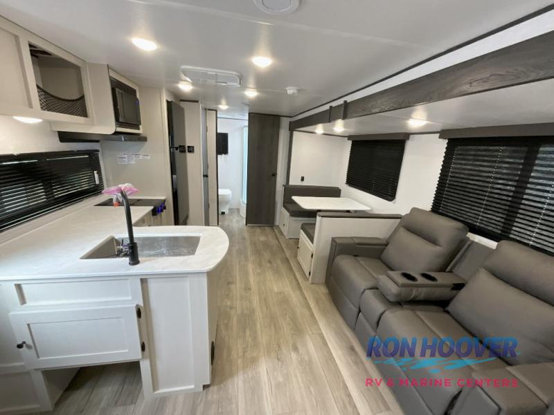 2025 COACHMEN 24RB - Image 33