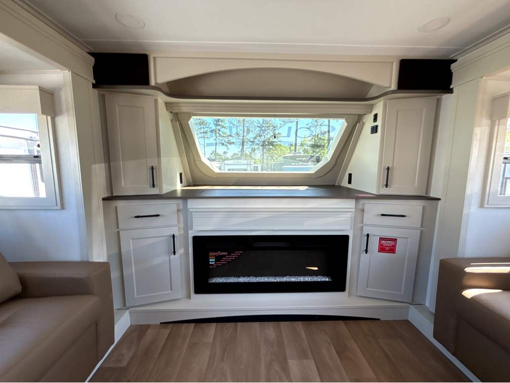 2026 GRAND DESIGN SOLITUDE 380FL - Image 27