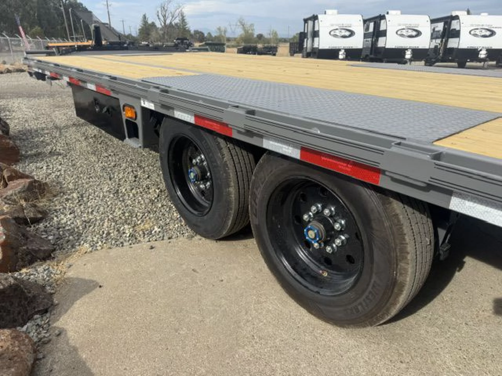 2027 DIAMOND C TRAILERS DIAMOND C DET 208 DET 208 L22X102 18K - Image 6