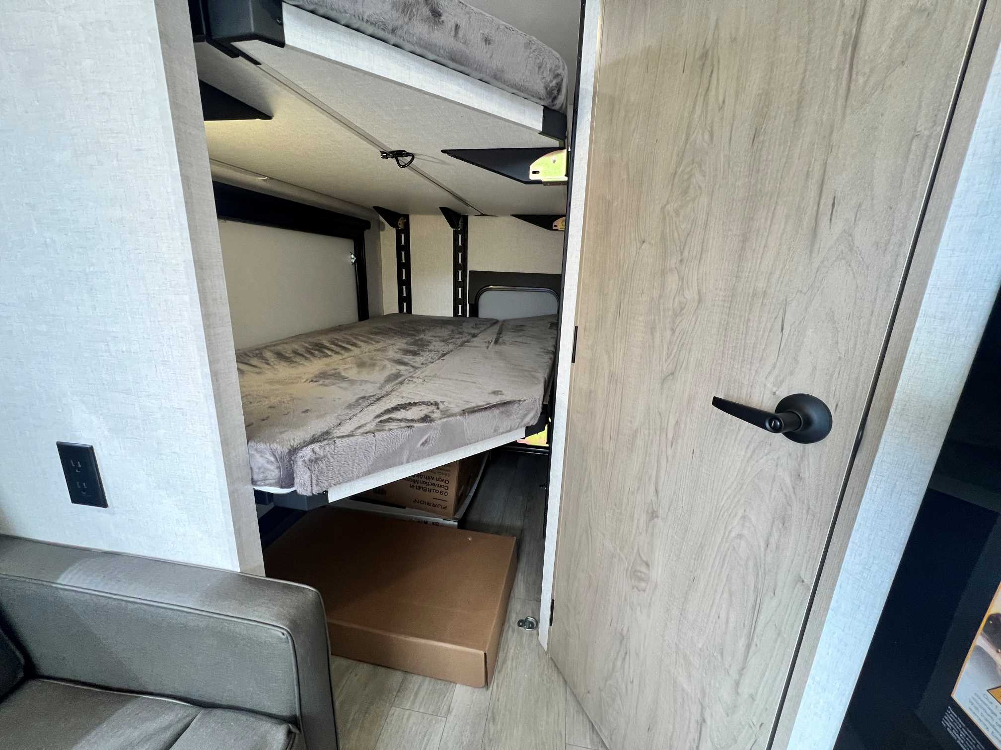 2026 Ember RV Overland Series 190MSL - Image 13