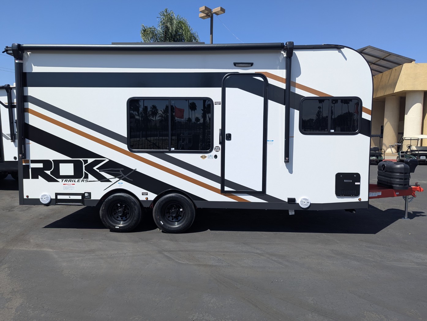 2027 IROK Trailers SX 1814 - Image 5