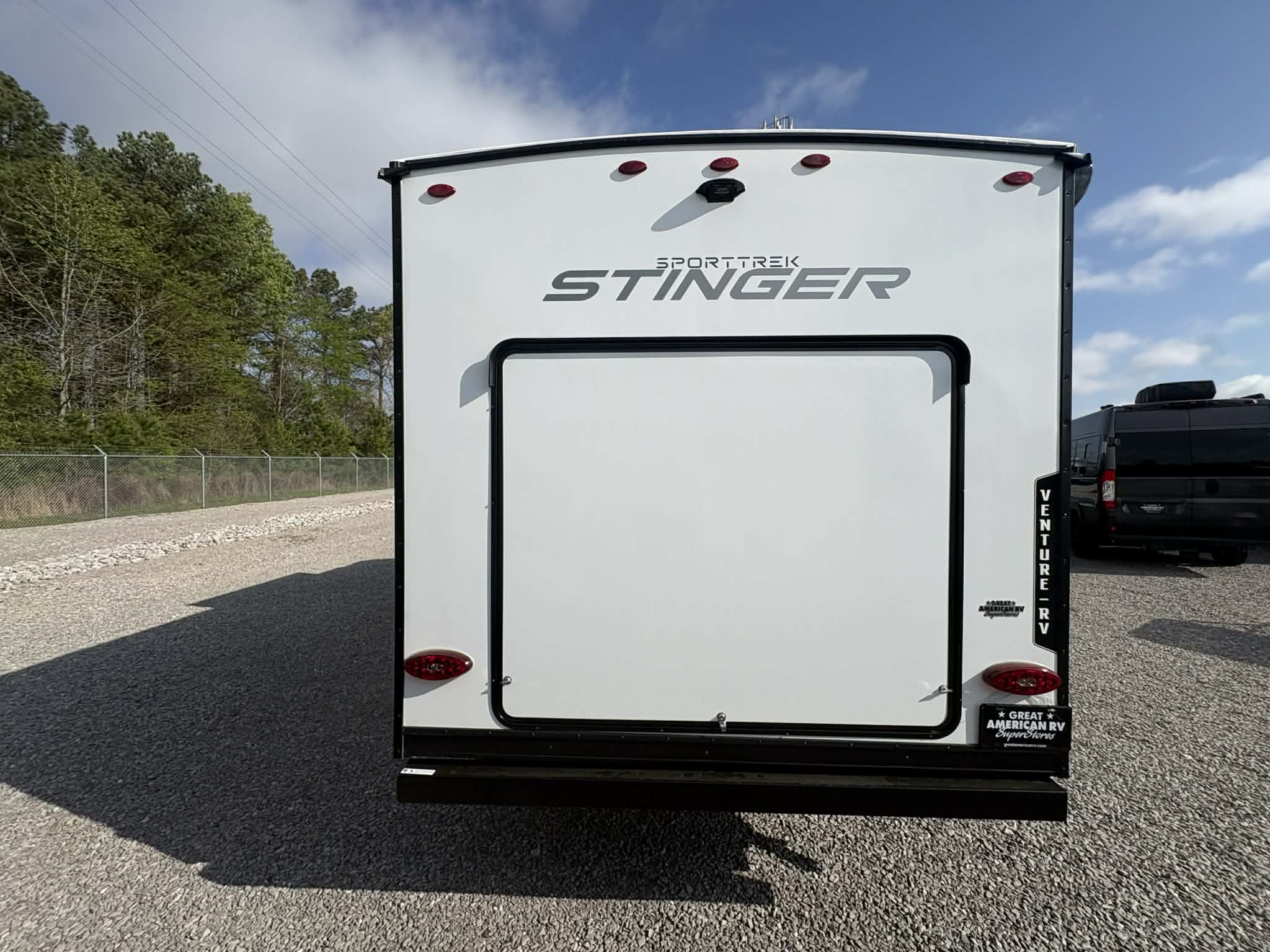 2026 VENTURE RV SPORTTREK STINGER 222VUD - Image 22