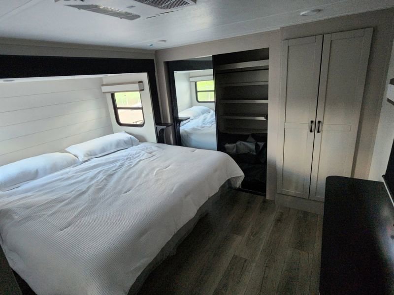2026 JAYCO SEISMIC 395 - Image 21