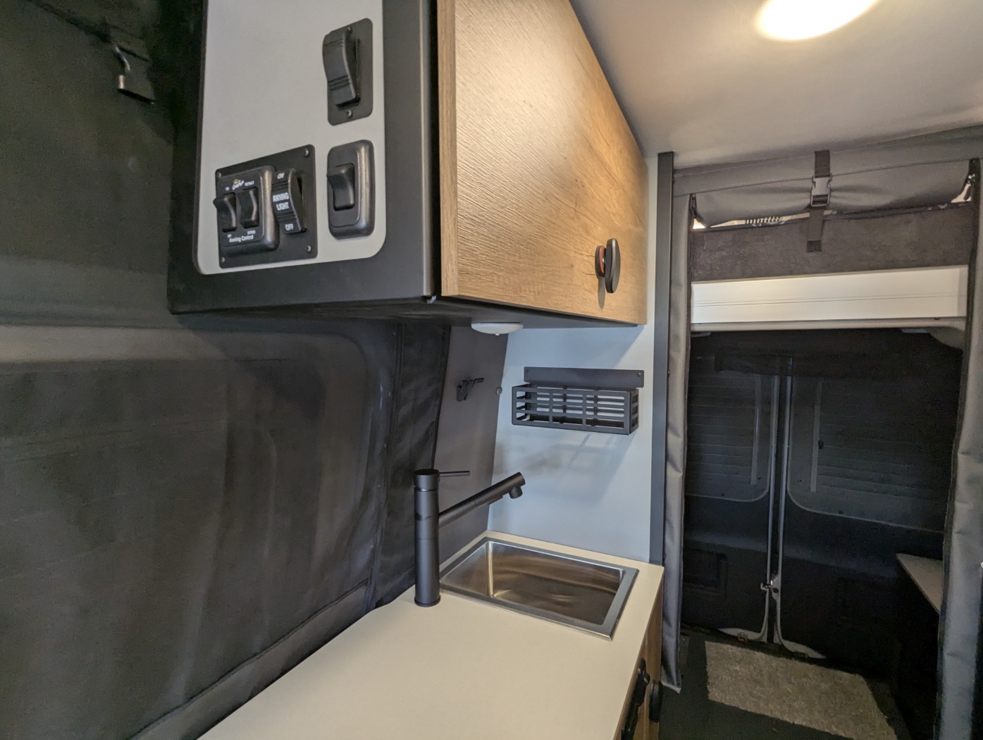 2026 Winnebago Revel 44E - Image 20