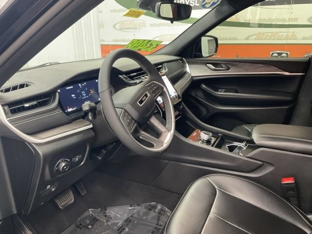 2024 Jeep Grand Cherokee Utility 4D Limited 4WD - Image 18