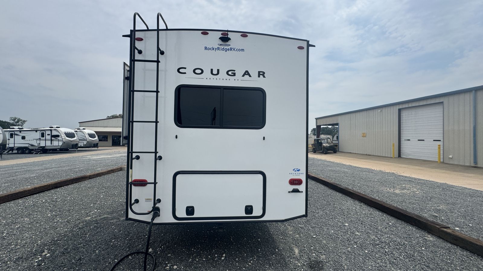2023 Keystone Cougar East 354FLS - Image 7